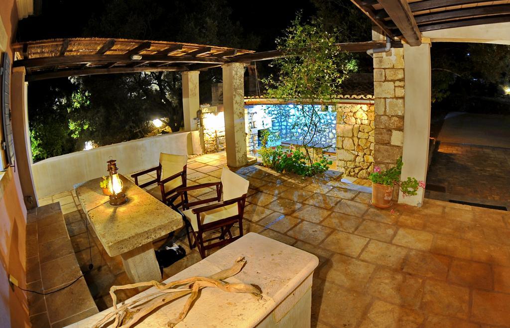 Domus Nostos Villa Apolpaina Exterior photo